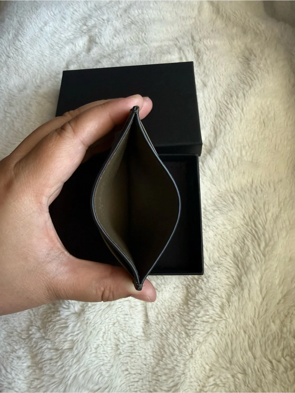 AUTHENTIC Versace Mini Medusa card holder (Full inclusion - box and dust bag)
